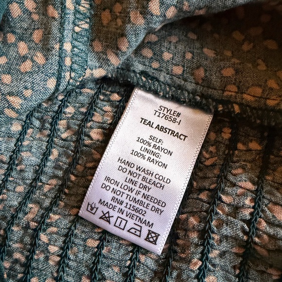 Lush Teal and Gold Speckled Blouse - Picture 3 of 3